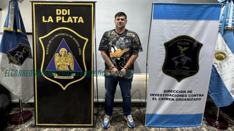 Detienen a Iván Tobar: el barrabrava y líder de una facción de la UOCRA es arrestado por amenazas a jueces y fiscales Detienen a Iván Tobar, el barrabrava y líder de una facción de la UOCRA es arrestado por amenazas a jueces y fiscales Iván Tobar, líder barrabrava de Estudiantes, procesado por amenazas y asociación ilícita