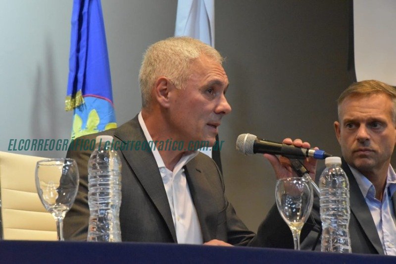 El discurso vacío de Cagliardi promete, pero los problemas siguen sin solución y culpa al gobierno de Milei para evadir responsabilidades 01