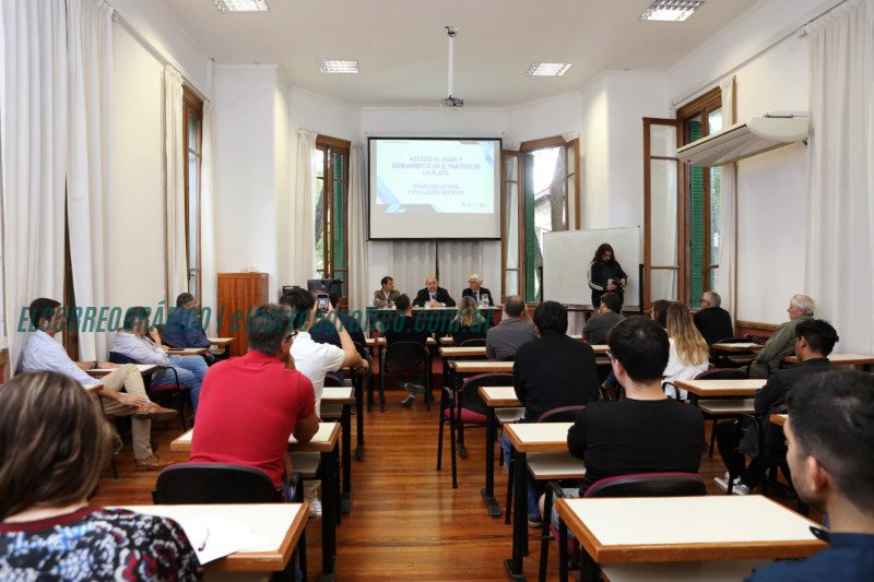 La Plata enfrenta crisis de saneamiento y agua según un informe de la UNLP La Plata enfrenta crisis de saneamiento y agua según un informe de la UNLP 5