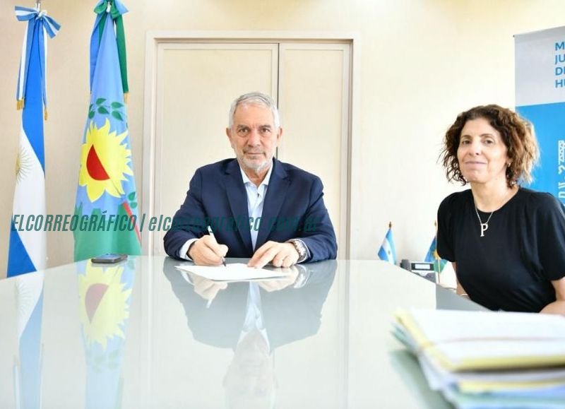 La controversia de Paula Sidoti,Escribana General de Gobierno sin matrícula 7