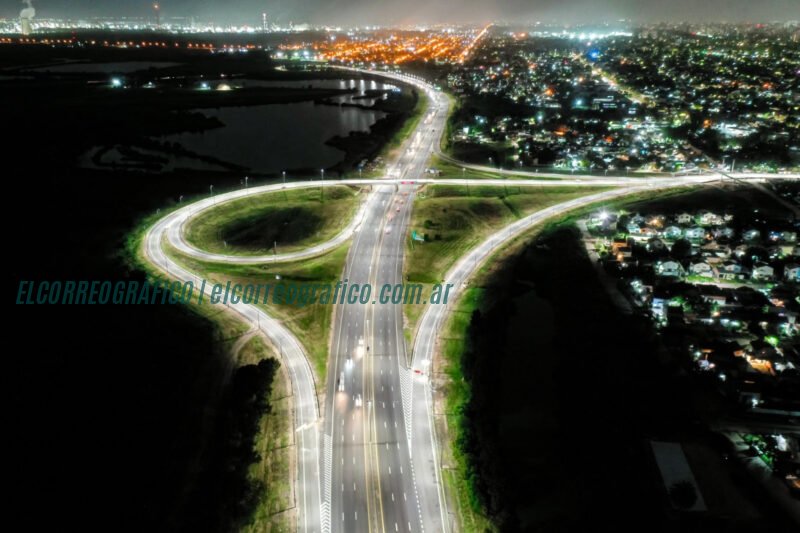 Alak y Kicillof inauguraron el distribuidor de Avenida 520 en la autopista La Plata Buenos Aires 10