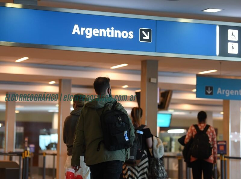 Argentina endurece su política migratoria: expulsión de delincuentes y requisitos más estrictos Argentina endurece su política migratoria, expulsión de delincuentes y requisitos más estrictos 4