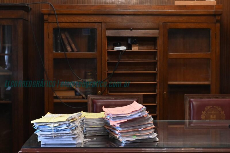 Comienzó el juicio a Enrique Slezack. Acusaciones de peculado y estafa en Berisso 03