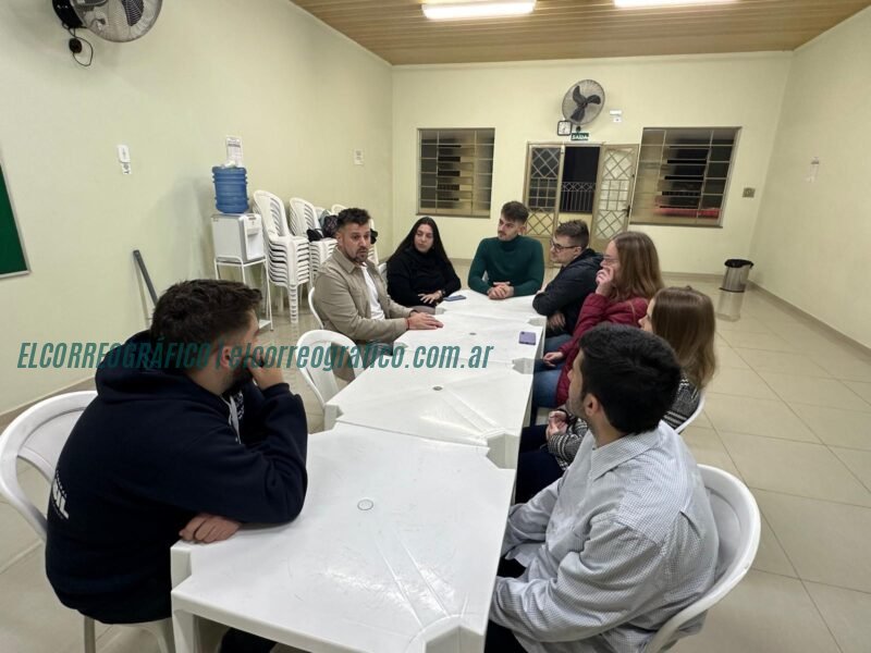 La comunidad lituana en Brasil se une en el festival LABAS con el berissense Fourment Kalvelis Con la Juventud Lituana de Brasil (1) La comunidad lituana en Brasil se une en el festival LABAS con el berissense Fourment Kalvelis