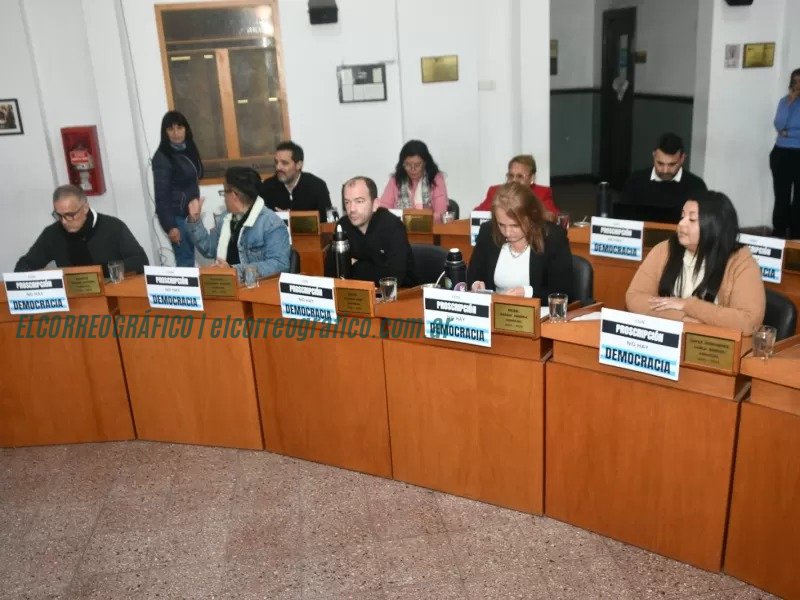 Guerra en el Concejo, Cristina, la Corte y la embajada desatan un escándalo político 13