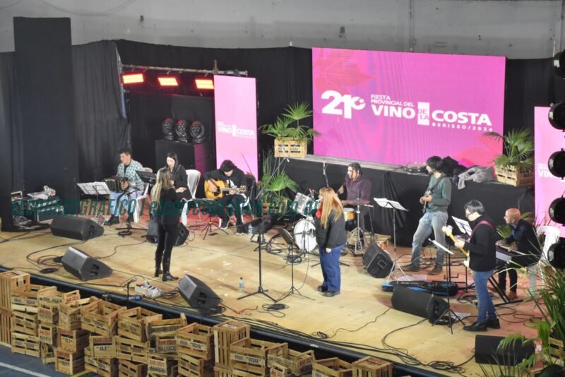 Berisso celebra la 22° Fiesta Provincial del Vino de la Costa con actividades culturales 4