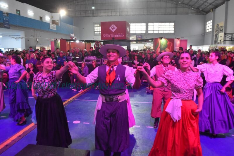 Berisso celebra la 22° Fiesta Provincial del Vino de la Costa con actividades culturales 5