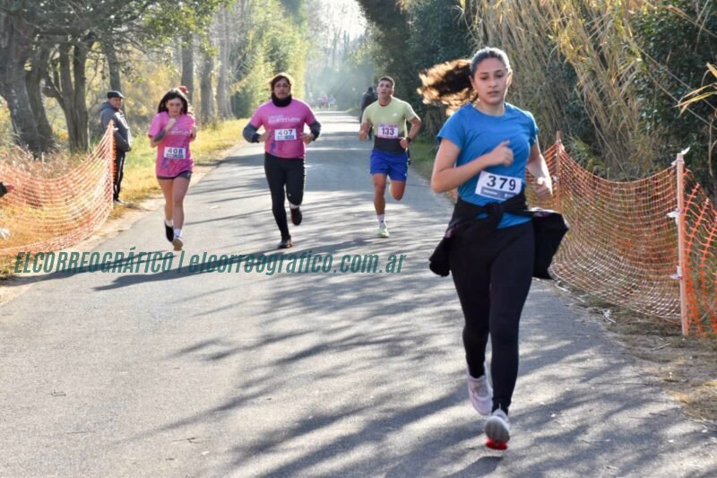 Carrera Cross Aventura 22ª Fiesta Provincial del Vino de la Costa, Berisso celebró su tradición con récord de participación 01