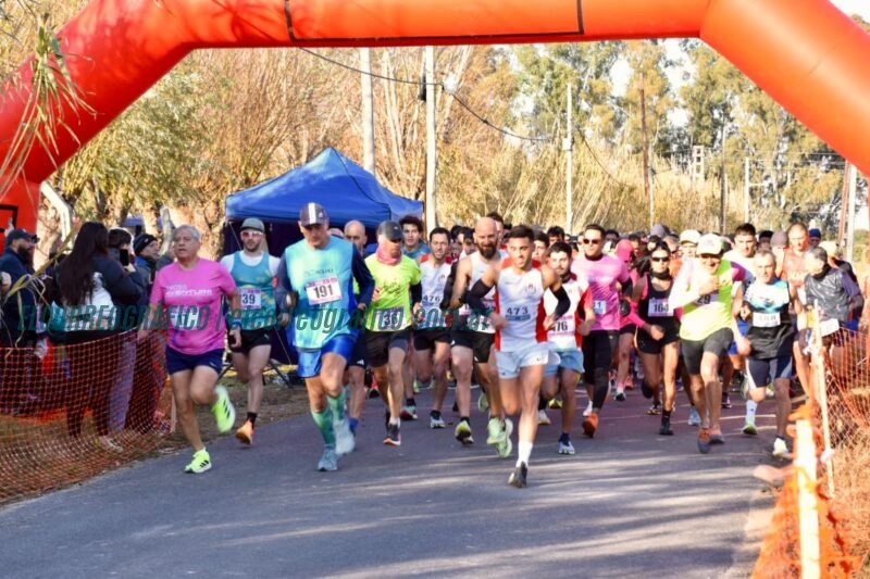 Carrera Cross Aventura 22ª Fiesta Provincial del Vino de la Costa, Berisso celebró su tradición con récord de participación 05