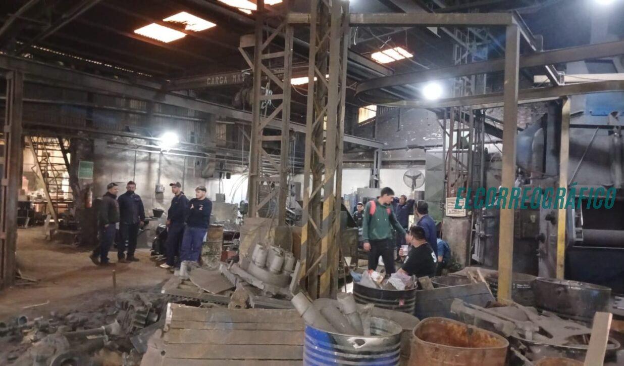 Trabajadores de Acerías Berisso ocupan la planta histórica en reclamo por salarios impagos y condiciones laborales 07