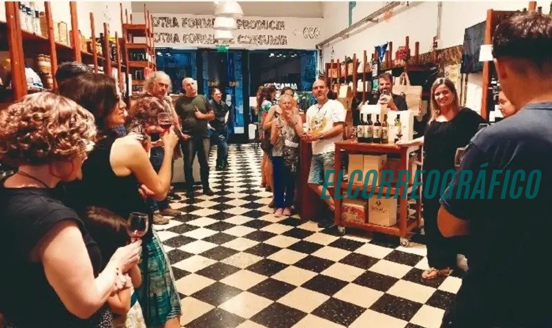 Berisso rindió poderoso homenaje al escritor Haroldo Conti con etiqueta especial 2025 del Vino de la Costa 01