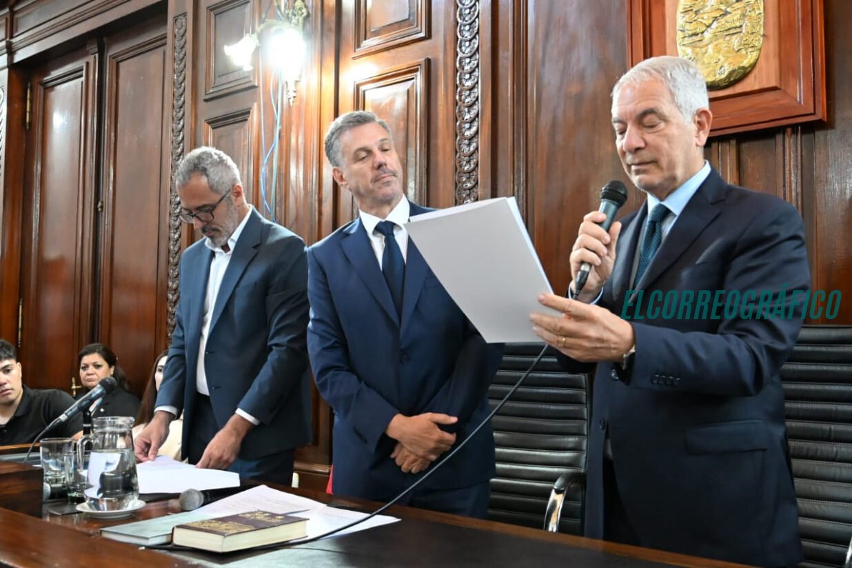 Pablo Elías rompe con La Cámpora: la deserción que sacude el poder político en La Plata Pablo Elías rompe con La Cámpora la deserción que sacude el poder político en La Plata 08