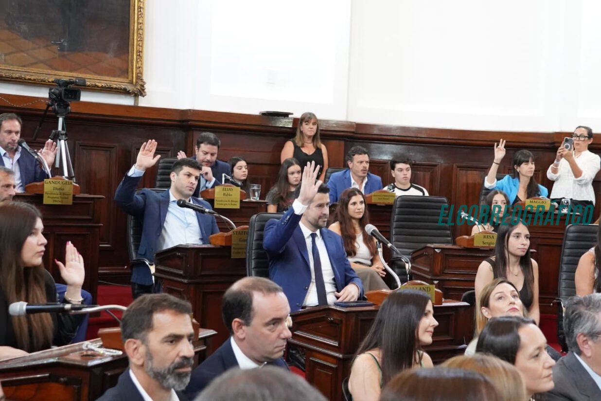 Pablo Elías rompe con La Cámpora: la deserción que sacude el poder político en La Plata Pablo Elías rompe con La Cámpora la deserción que sacude el poder político en La Plata 29