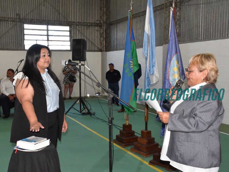 Recambio Legislativo 2025 en Berisso: Cagliardi celebra alianza de poder con libertarios que genera polémica Carla López Domínguez, Recambio Legislativo en Berisso, Cagliardi celebra alianza con libertarios que genera polémica 18