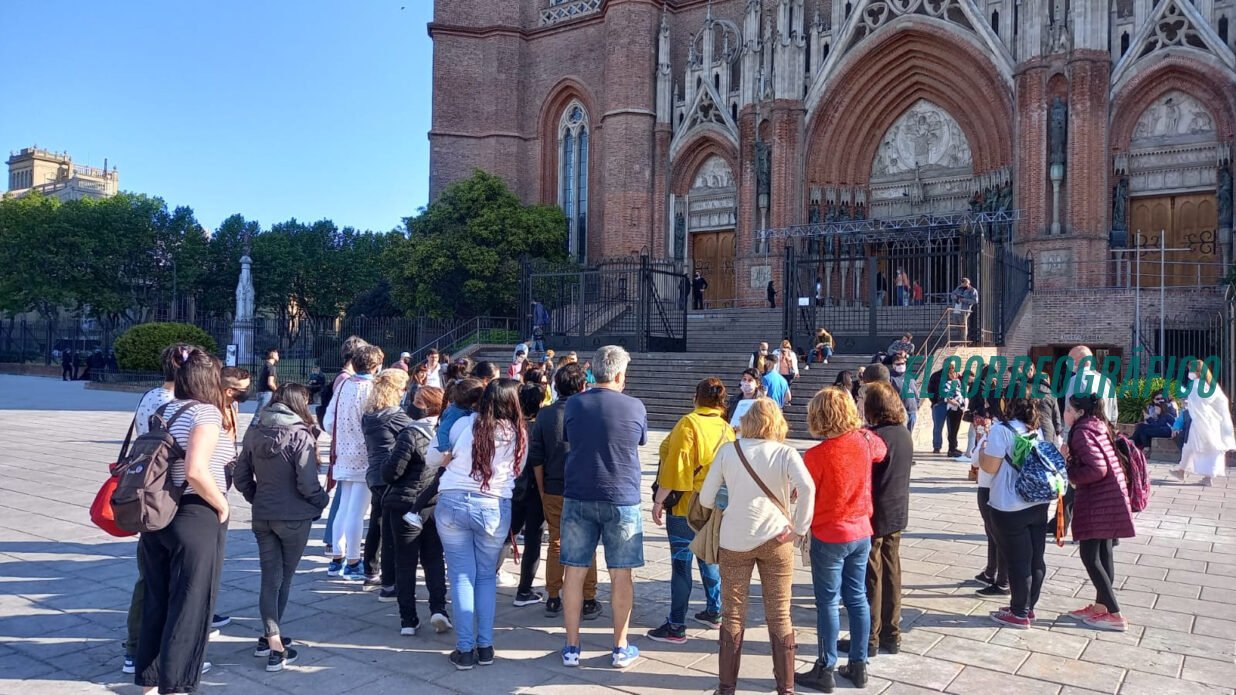Secretos ocultos: tour revela mitos y leyendas impactantes de La Plata Secretos ocultos, tour revela mitos y leyendas impactantes de La Plata 3