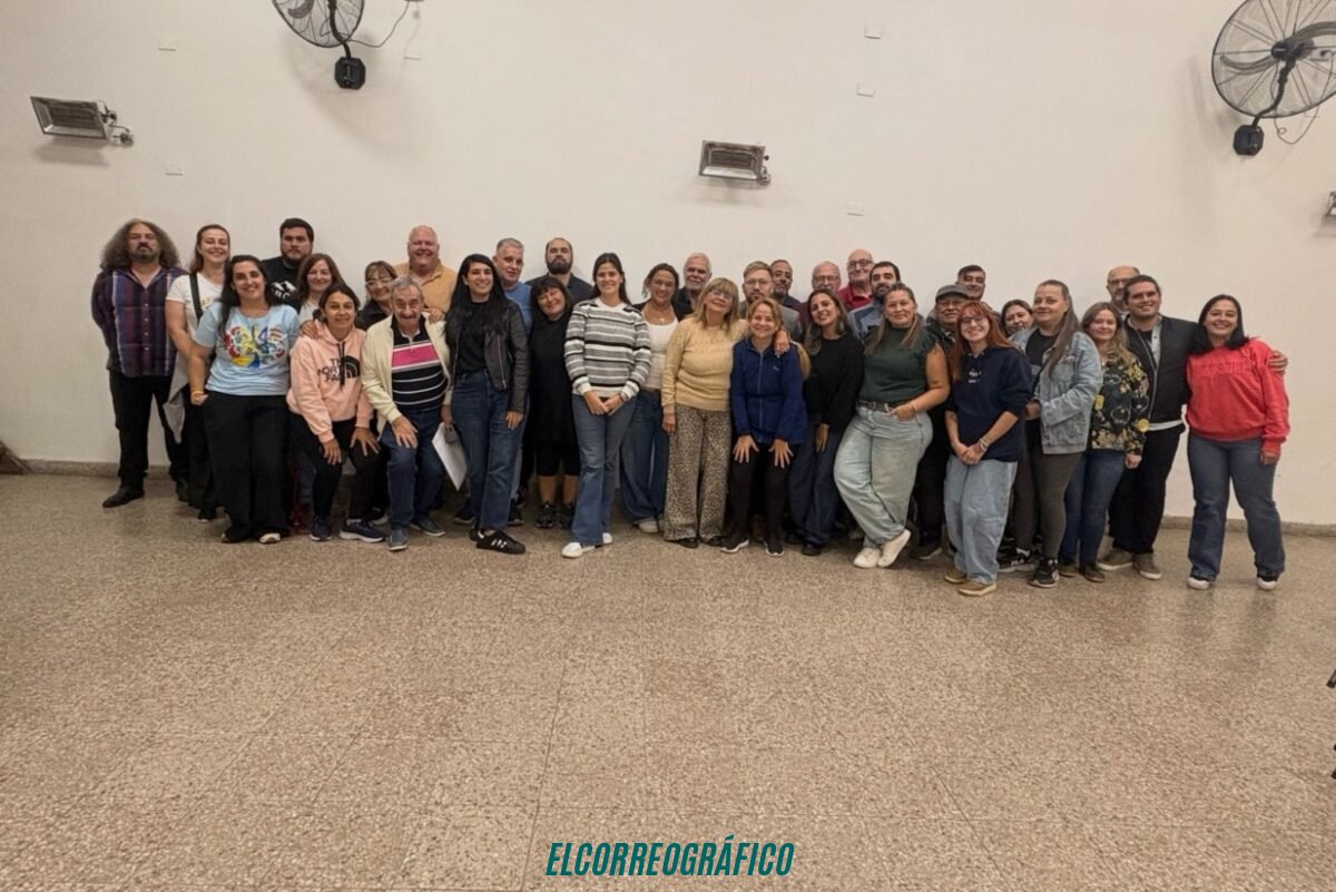 AEE Berisso estrena autoridades: nueva Comisión Directiva 2026 ya tiene presidente oficial AEE Berisso estrena autoridades, nueva Comisión Directiva 2026 ya tiene presidente 1