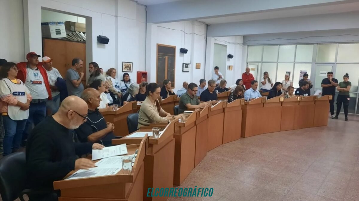 "No hay plata..." en Berisso: solo el 14% paga tasas y el municipal de Cagliardi colapsa en su propio desajuste No hay plata.. en Berisso, solo el 14% paga tasas y el municipal de Cagliardi colapsa en su propio desajuste 7