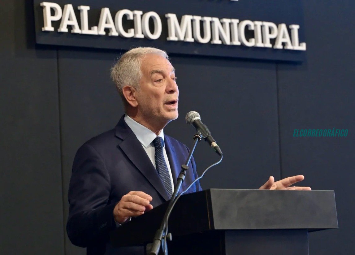 El hábil Alak blindó sus cuentas: superávit de $3.900 millones y LLA se fue del recinto Alak blindó sus cuentas, superávit de $3.900 millones y LLA se fue del recinto 09