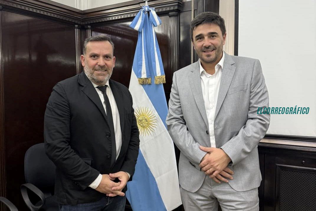 Swar y Galli se reunieron para destrabar subsidios, transporte infantil y trámites del RENAPER en Berisso 2