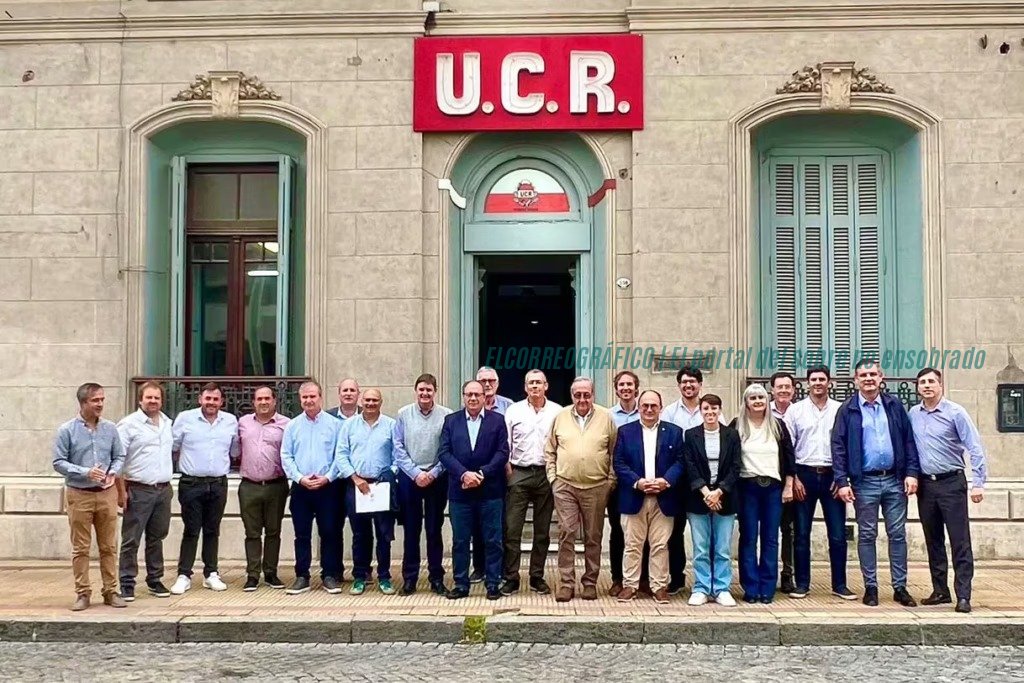 Reelección de intendentes: en Berisso Cagliardi enfrenta el límite de la Ley 14.836 a un año de las urnas Reelección de intendentes en Berisso, Cagliardi enfrenta el límite de la Ley 14.836 a un año de las urnas 4
