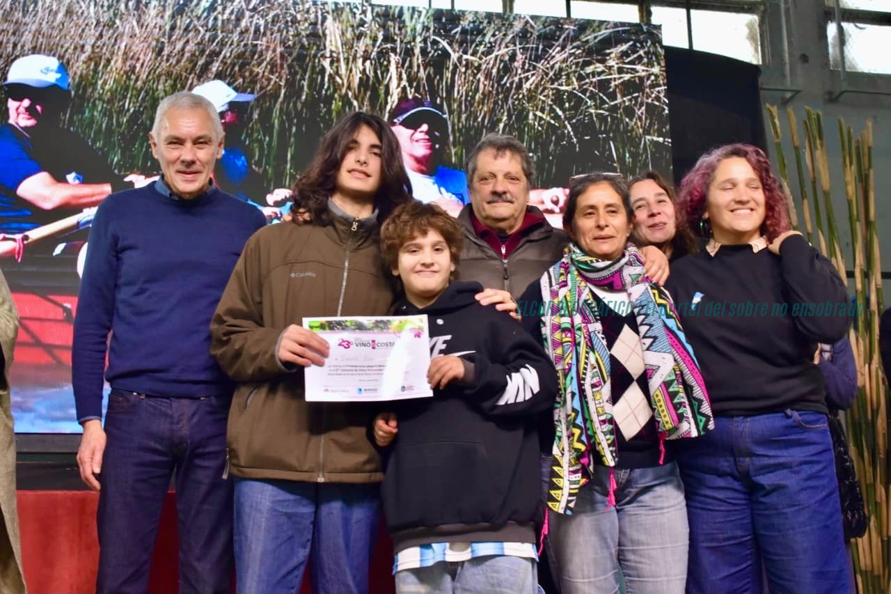 Vino de la Costa: la 23° Fiesta de Berisso cerró con récord notable de producción pese a la crisis nacional Vino de la Costa, la 23° Fiesta de Berisso cerró con récord de producción pese a la crisis nacional 16