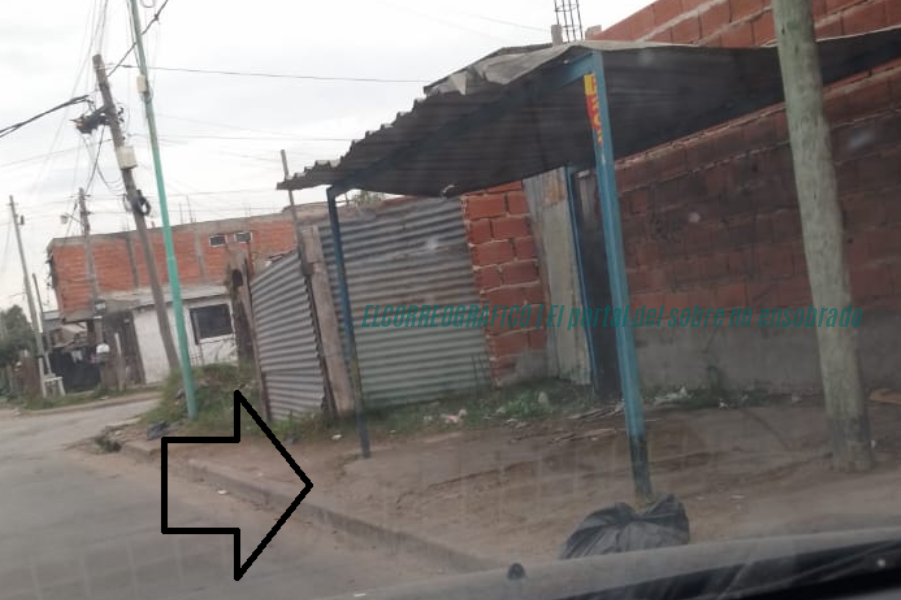 Paradas de colectivo en Berisso, Pablo Swar relevó el impacto de 137 refugios faltantes 05